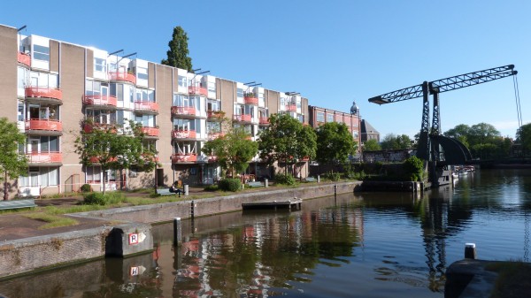 Groen dak met 100 zonnepanelen voor VvE De Sluis?